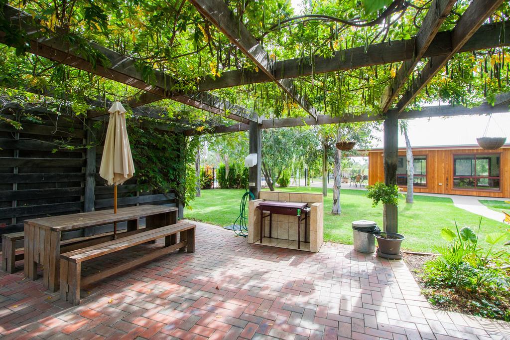 Perricoota Vines Retreat Hotell Moama Exteriör bild